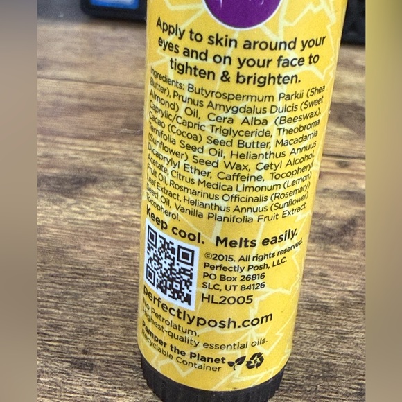 New Sealed Perfectly Posh Caffeinator Skin Stick - Picture 6 of 6